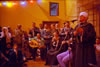Le chanteur soufi (munshid) Yasin al-Tuhami pendant un concert � la maison Harawi. Le Caire. (munshid08)
